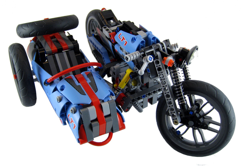 Illustration for article titled This Lego is ready for the Isle of Man sidecar race